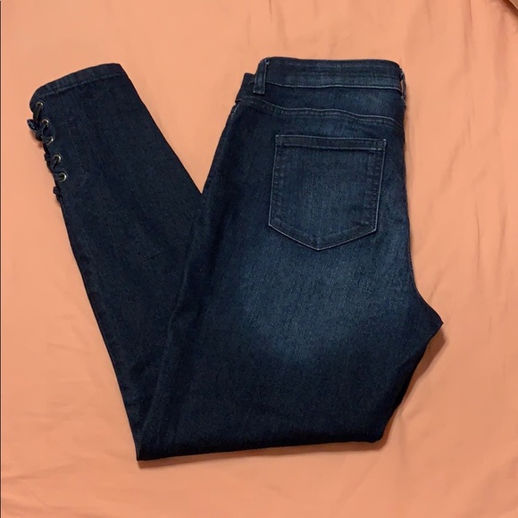 Jennifer Lopez jeans - Picture 4 of 4